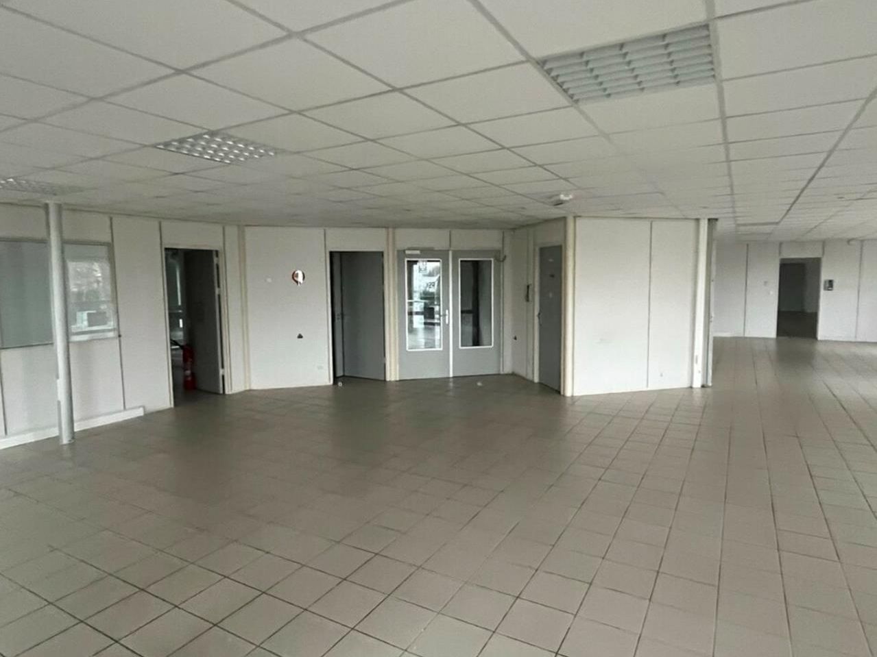 location - bureau - roncq