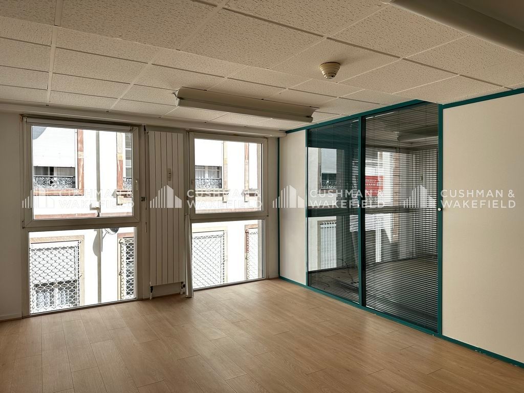 Location bureaux 121 m² non divisibles