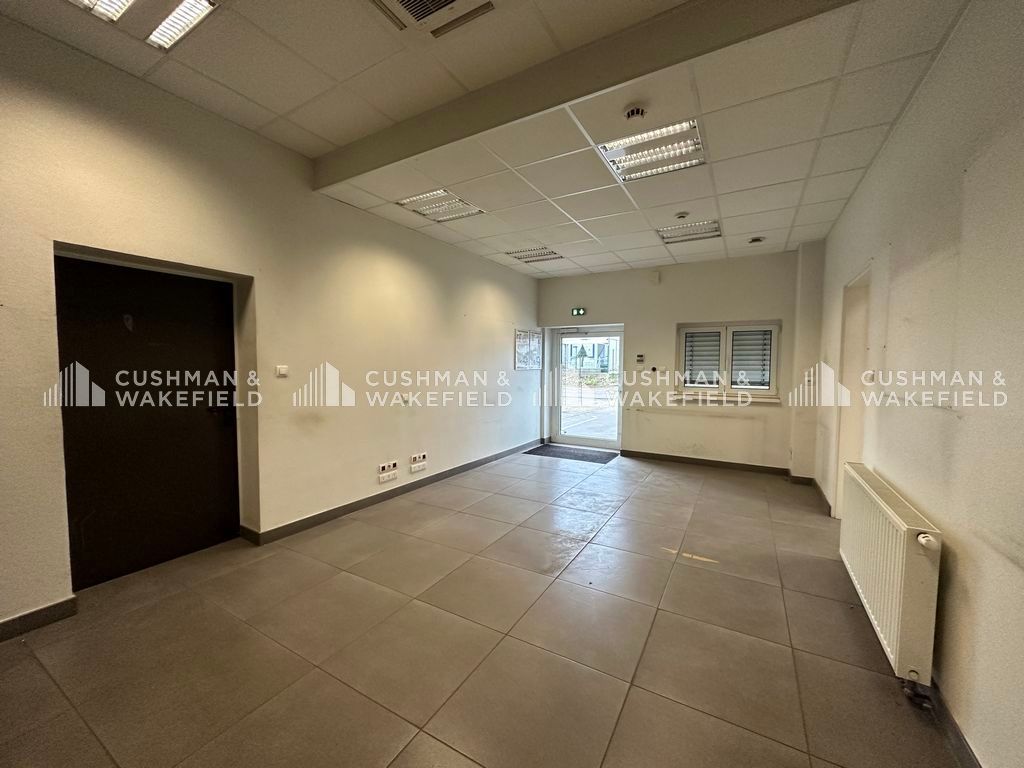 Location entrepôt 635 m² non divisibles