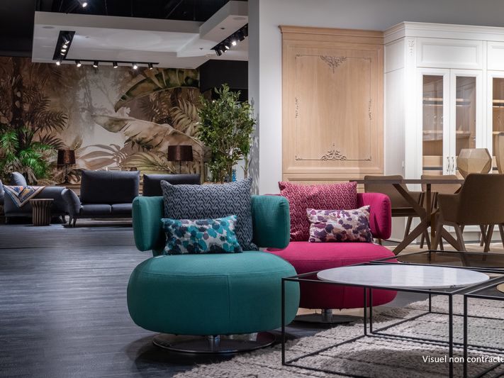 Locaux commerciaux à louer dans une zone commerciale de l'agglomération biterroise.