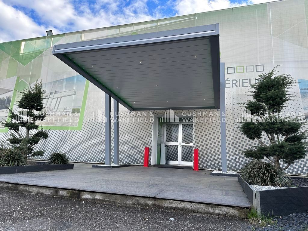 Vente activités 3140 m² non divisibles