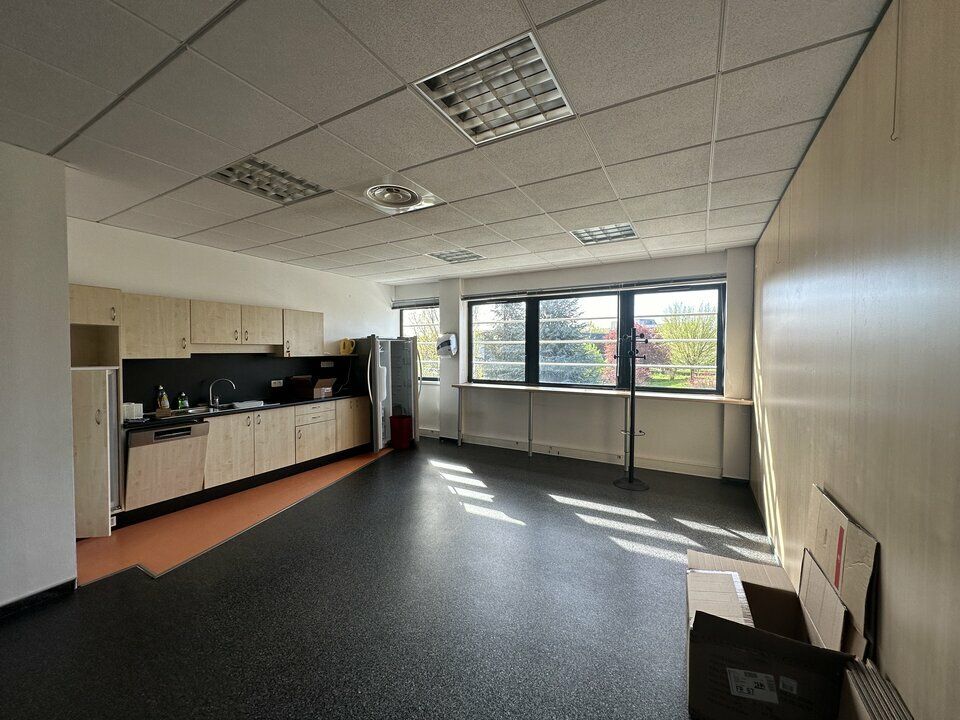 617 m² pour ce bureaux en location à Schiltigheim