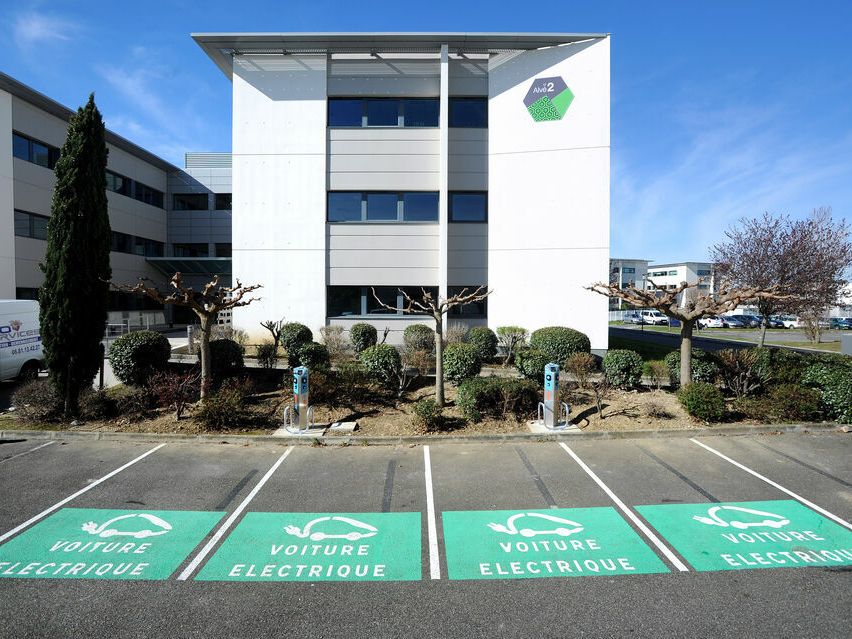 Location bureau - 1303 m²