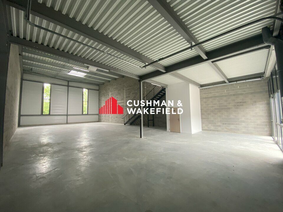 Location activité/entrepôt - 378 m²