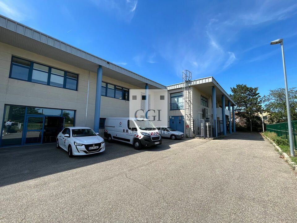 Location bureaux 214 m² non divisibles