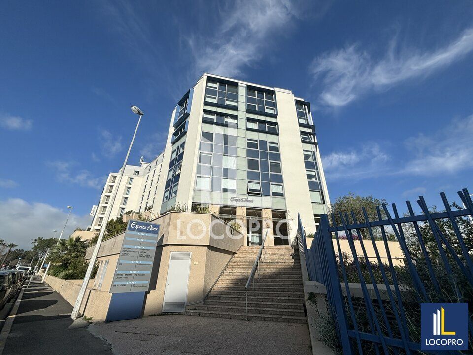 A LOUER - BUREAUX - 170 M2 DIVISIBLES - NICE OUEST
