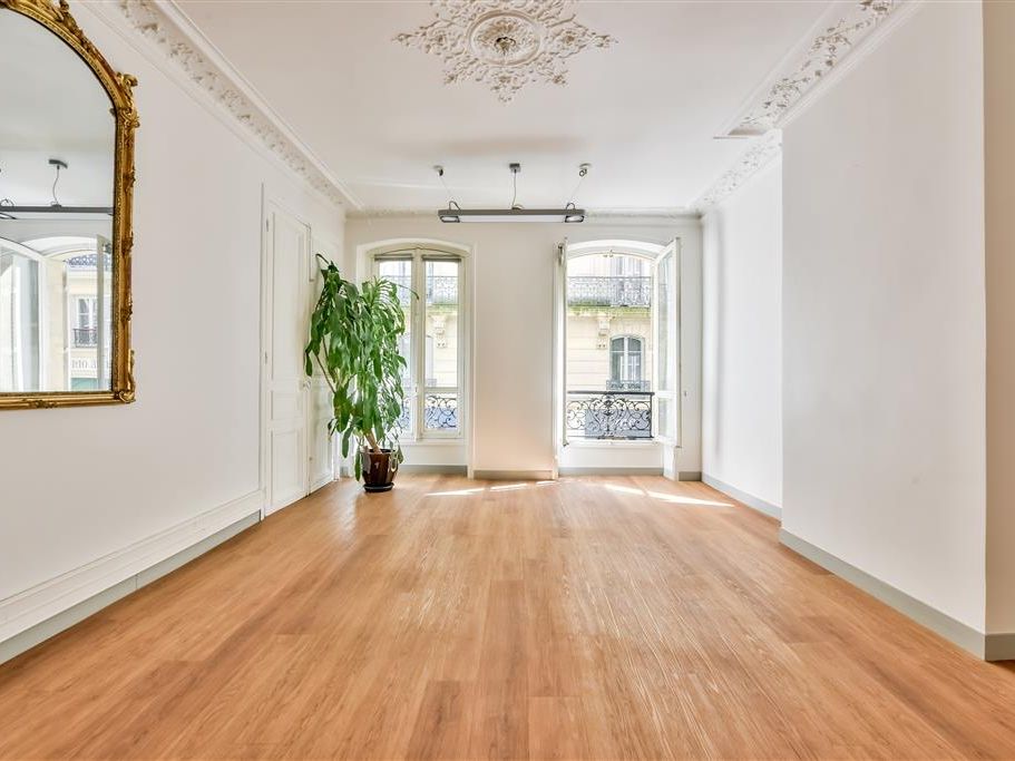 Location Bureaux 213 m² non divisibles