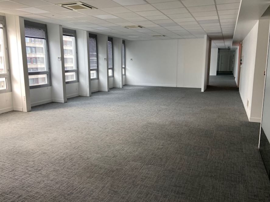 Location bureaux 832 m² divisibles à partir de 158 m²