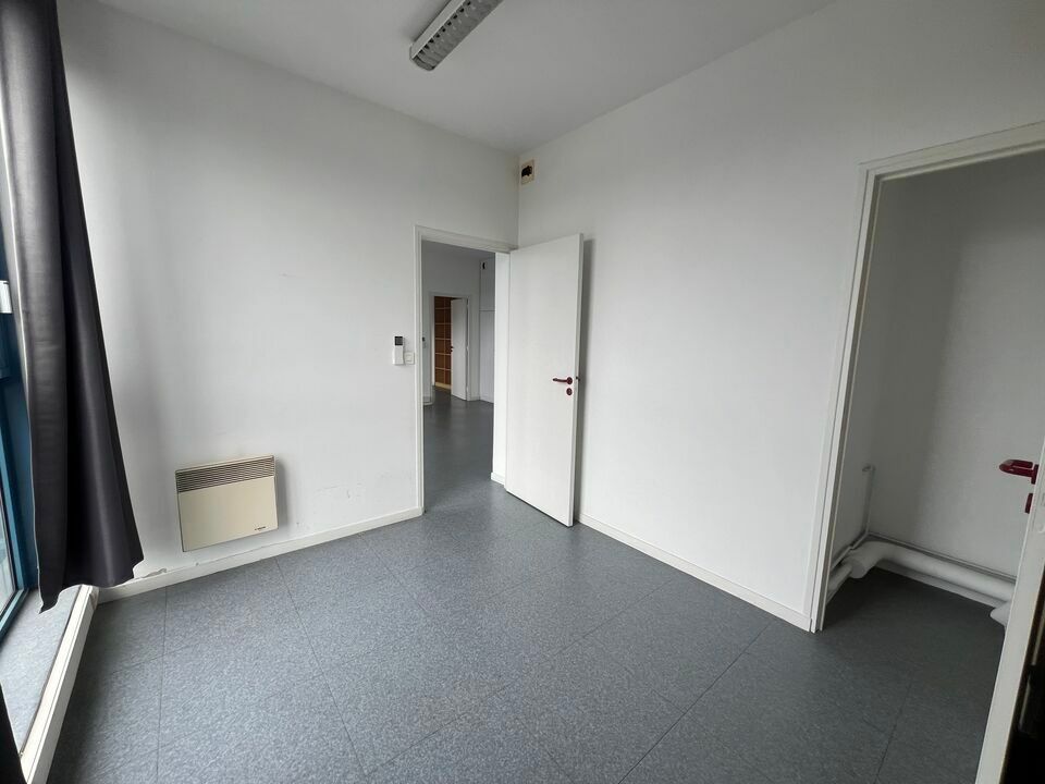 TOURS SUD SAINT-AVERTIN LES GRANGES GALAND ECHANGEUR A10 - BUREAUX 71 M² PARKING 1