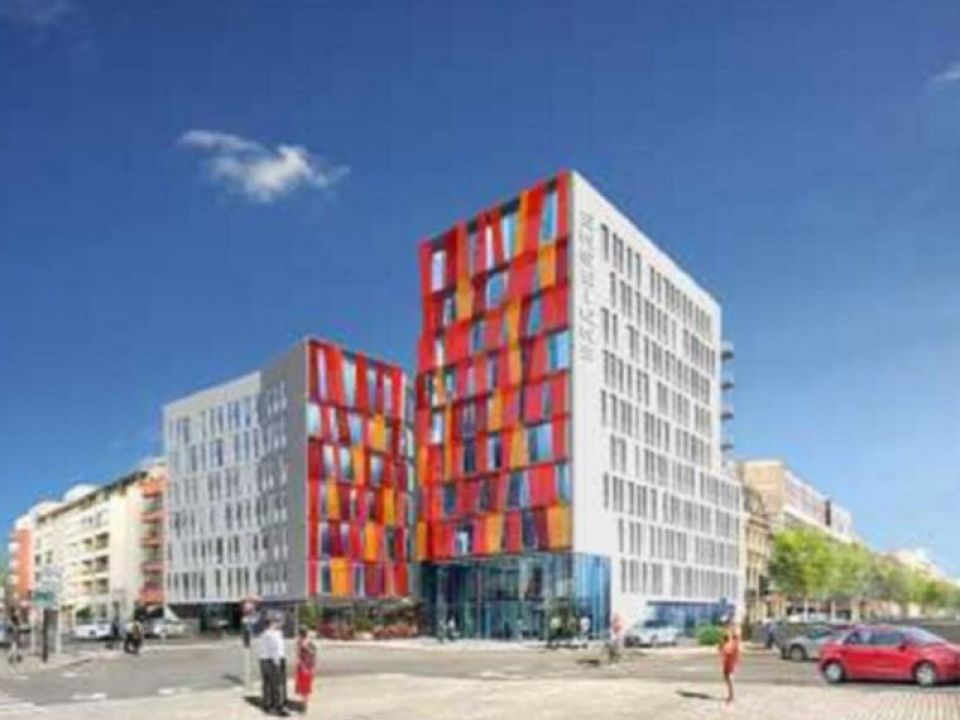 Location bureaux 5601 m² divisibles à partir de 2565 m²