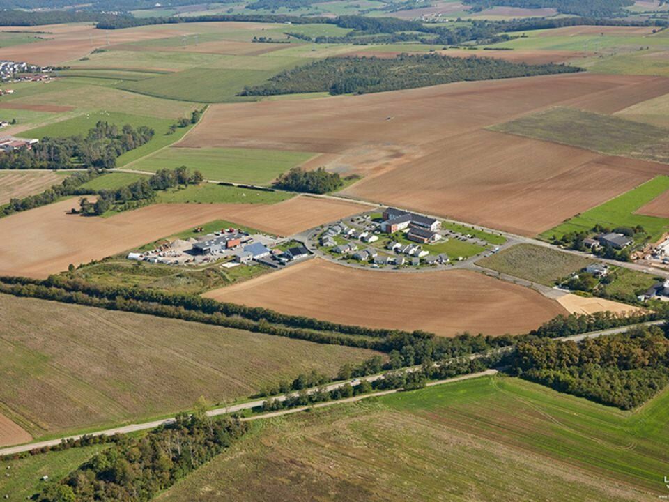 Vente terrain 80000 m² non divisibles