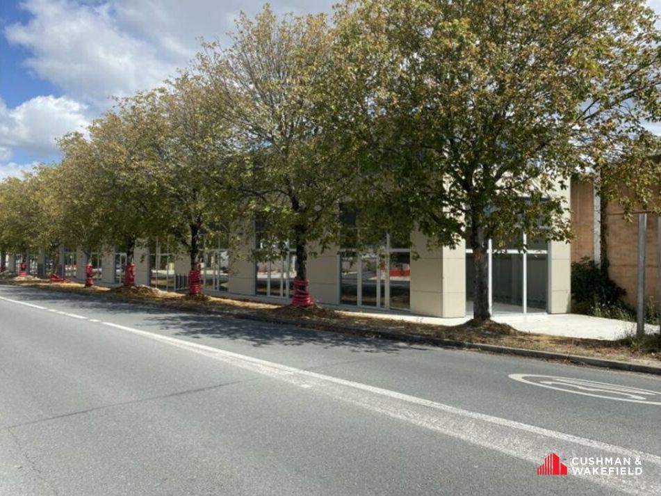 Vente local commercial 350 m² non divisibles