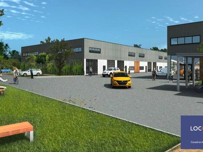 Location local d''activites 7370 m² divisibles à partir de 209 m²