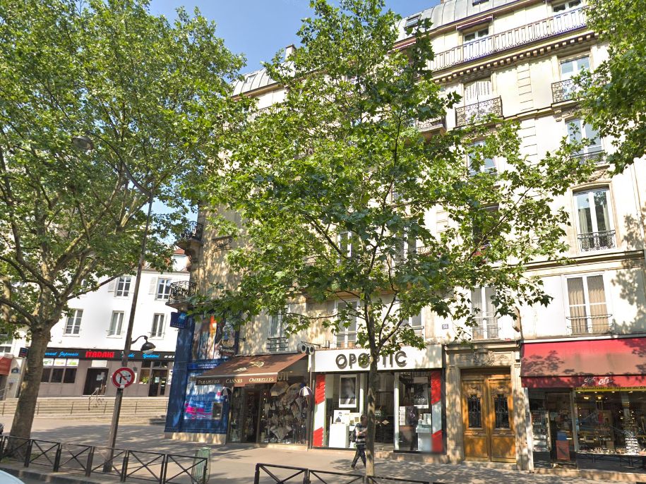 Location local commercial 104 m² non divisibles