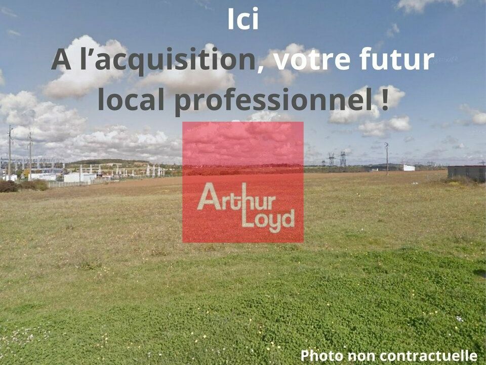 Vente local d''activites 2450 m² divisibles à partir de 91 m²