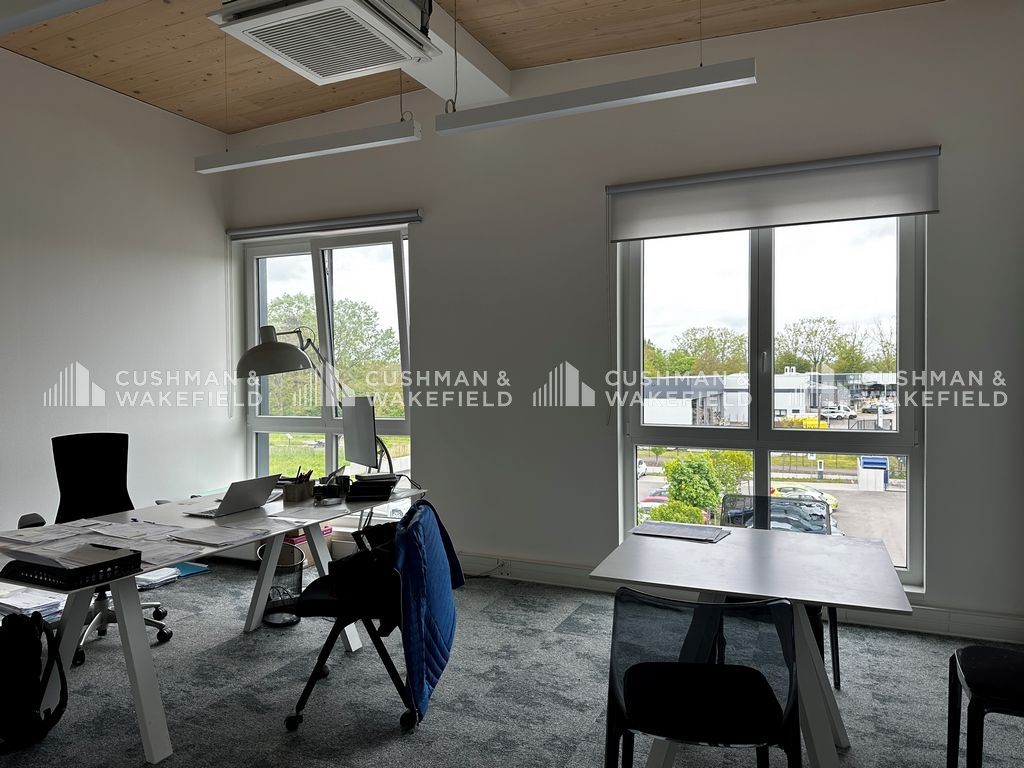 Location bureaux 130 m² non divisibles