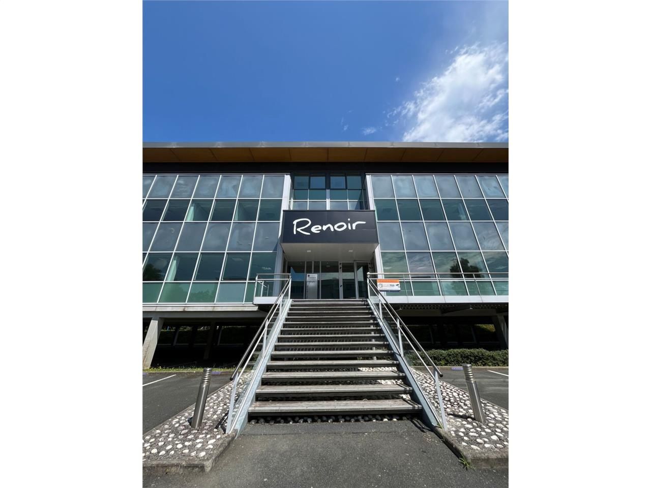 Location bureaux 2352 m² à La Chapelle-sur-Erdre