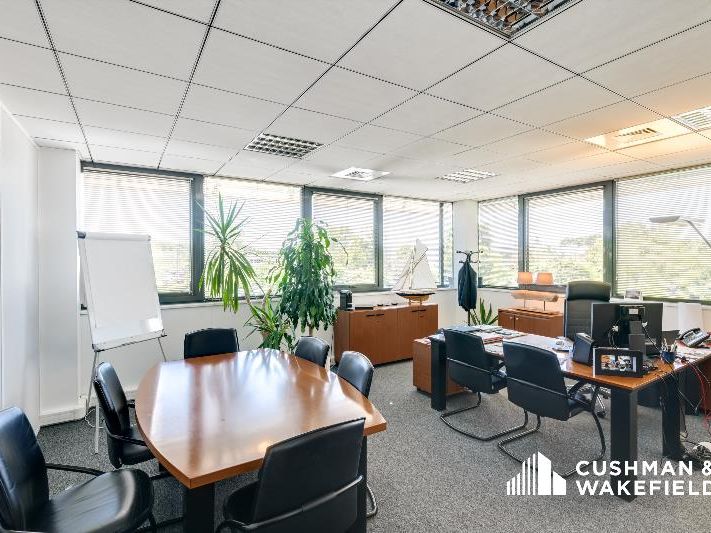 Immeuble haut de gamme indépendant à louer