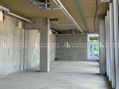 Location locaux commerciaux 275 m² non divisibles