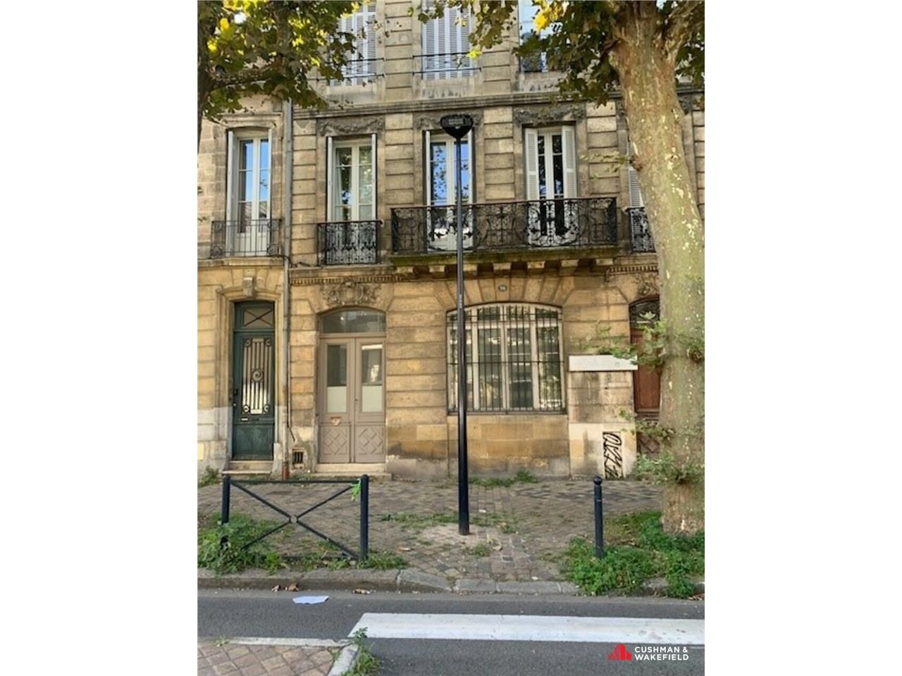 Vente bureaux 250 m² non divisibles