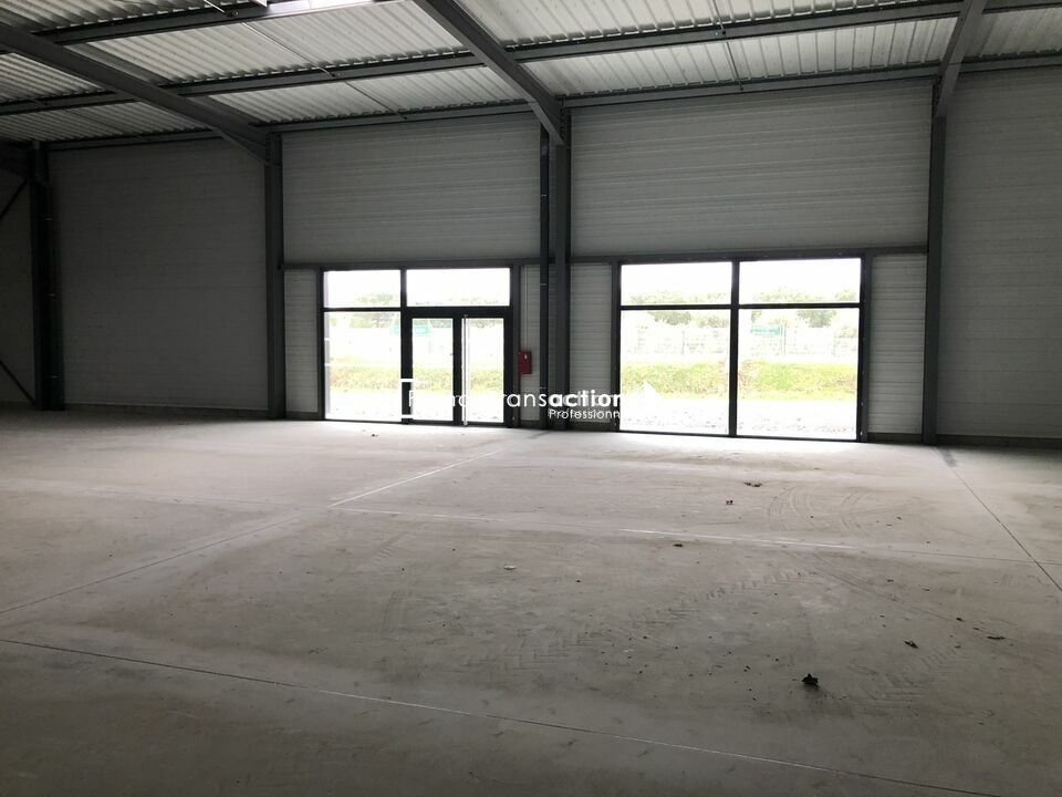 A LOUER LOCAL COMMERCIAL 258 M² EXCELLENTE VISIBILITE