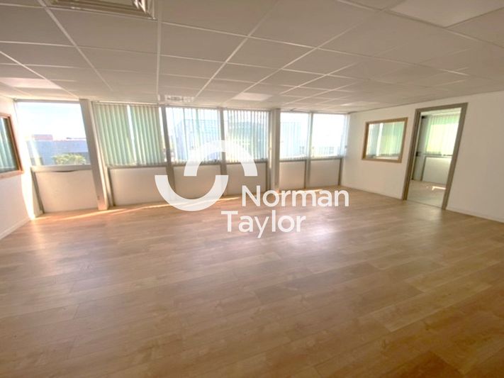 Location bureaux 140 m² non divisibles