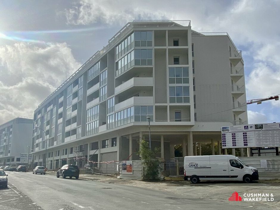 Location local commercial 178 m² non divisibles