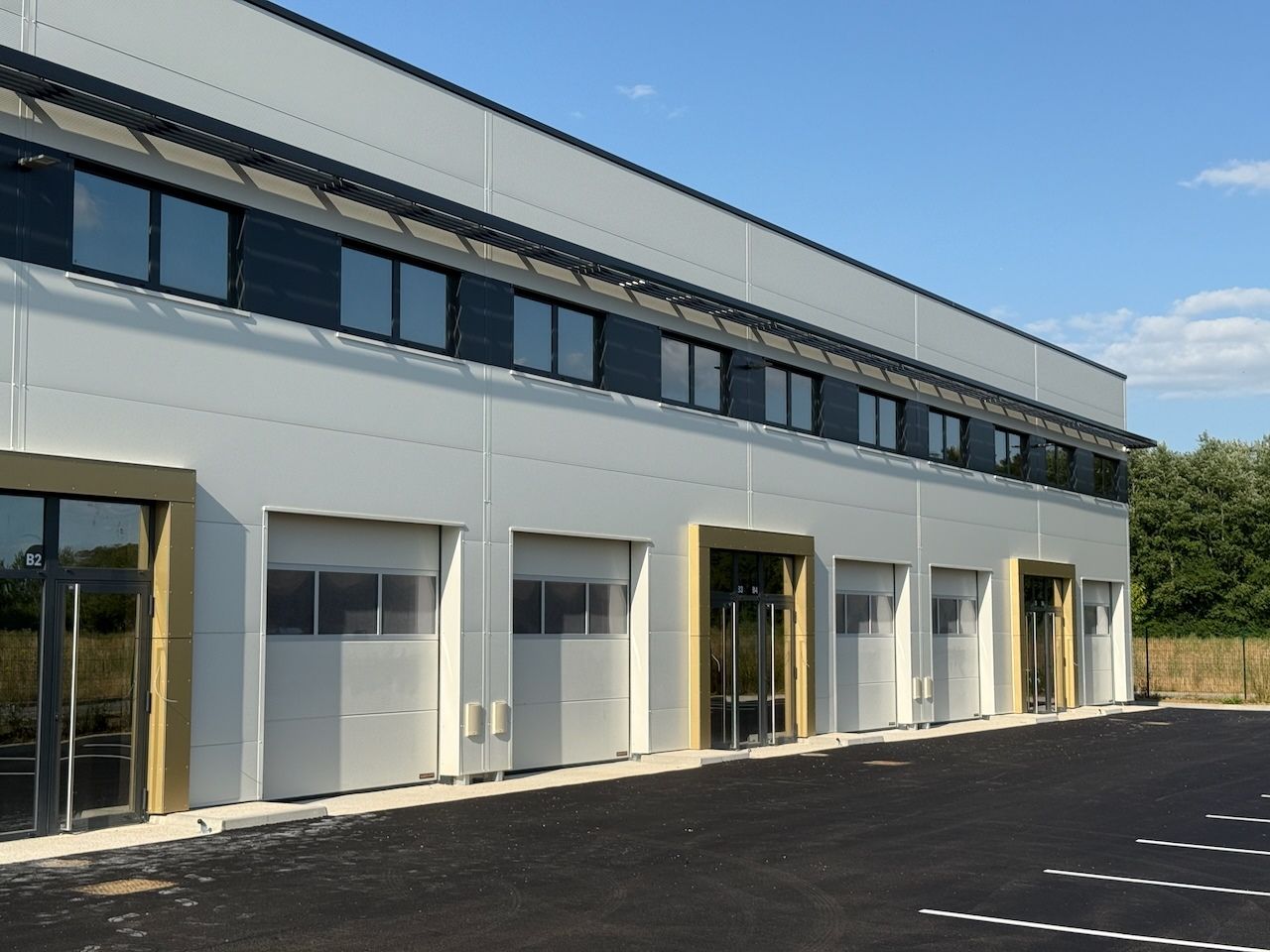 Location local 160 m² à SAINT PIERRE DU PERRAY