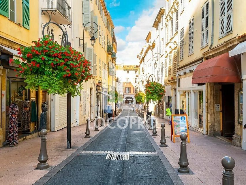 Location local commercial 60 m² non divisibles