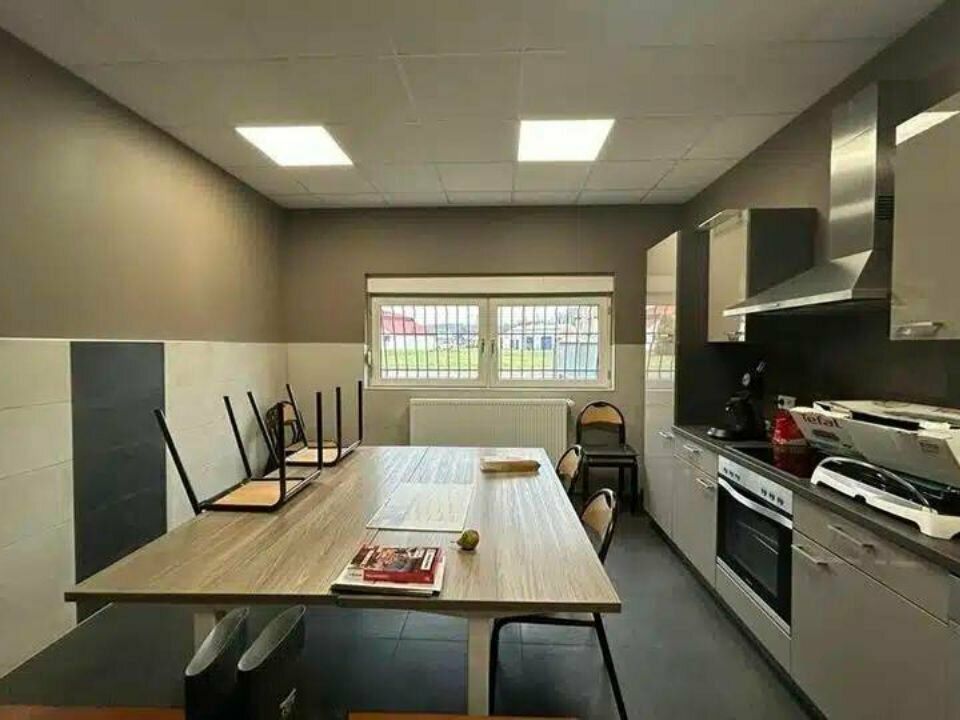Location activité/entrepôt Hombourg-Budange (57920) - 1970 m²
