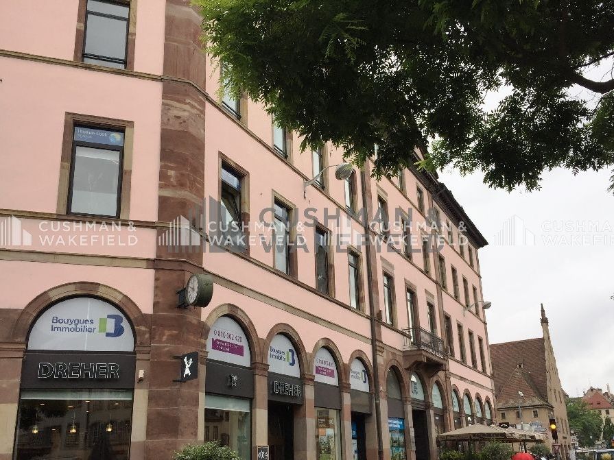 Vente bureaux 353 m² divisibles à partir de 353 m²