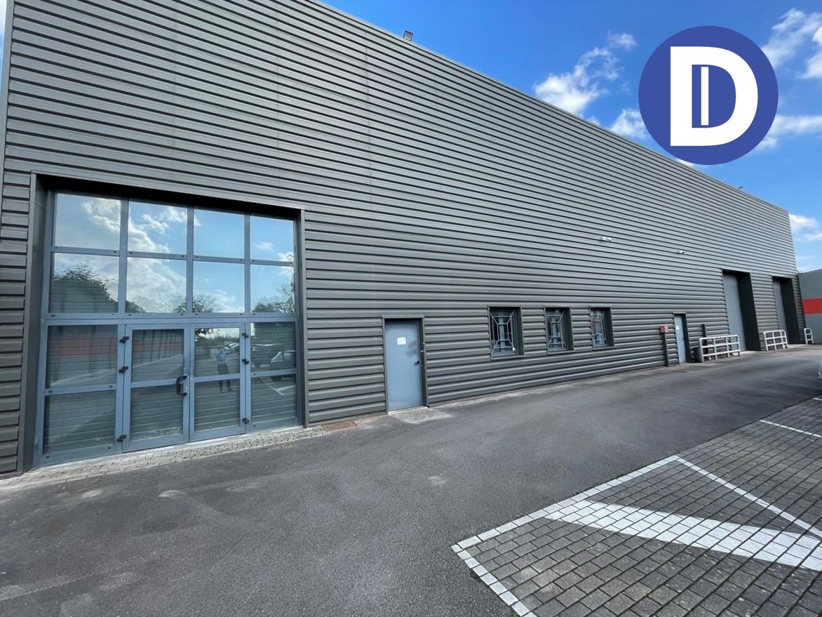 Location activites 800.00 m² non divisibles