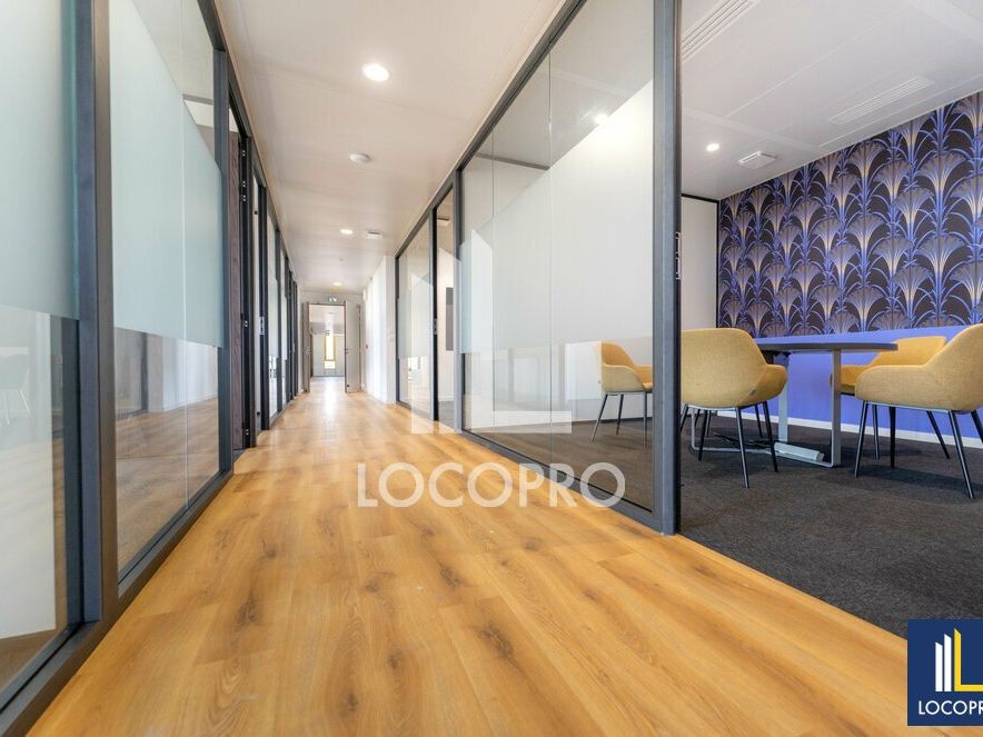 COWORKING - A LOUER - BUREAUX - 960 M2 DIVISIBLES - NICE ARENAS