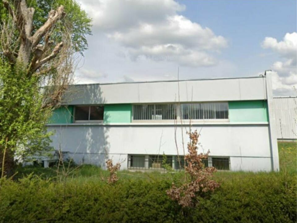 Location local d''activites 380 m² non divisibles