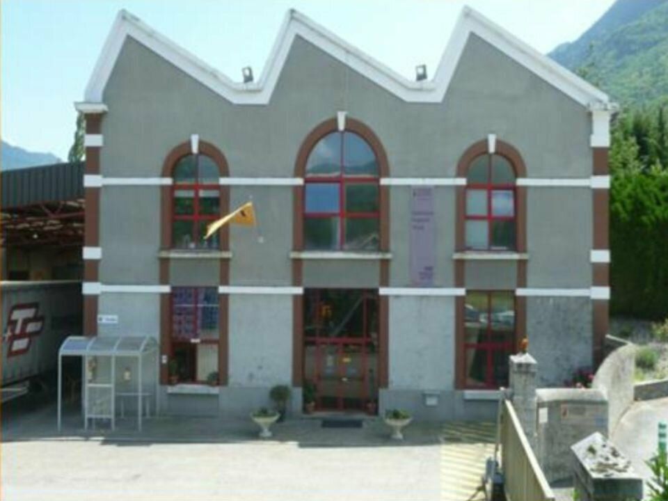 Bâtiment logistique de 9762 m² à vendre à proximité de Saint-Jean-de-Maurienne (73)