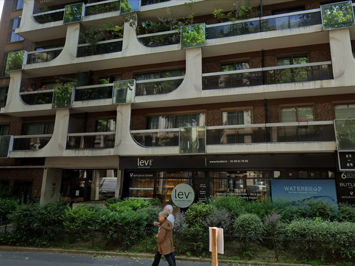 Location local commercial 350 m² non divisibles