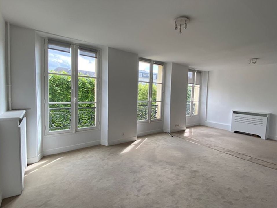 Location Bureaux 112 m² non divisibles