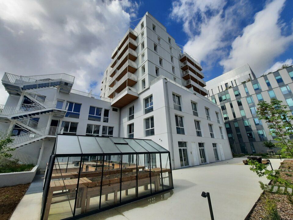 Location bureaux 560.66 m² divisibles à partir de 224.18 m²