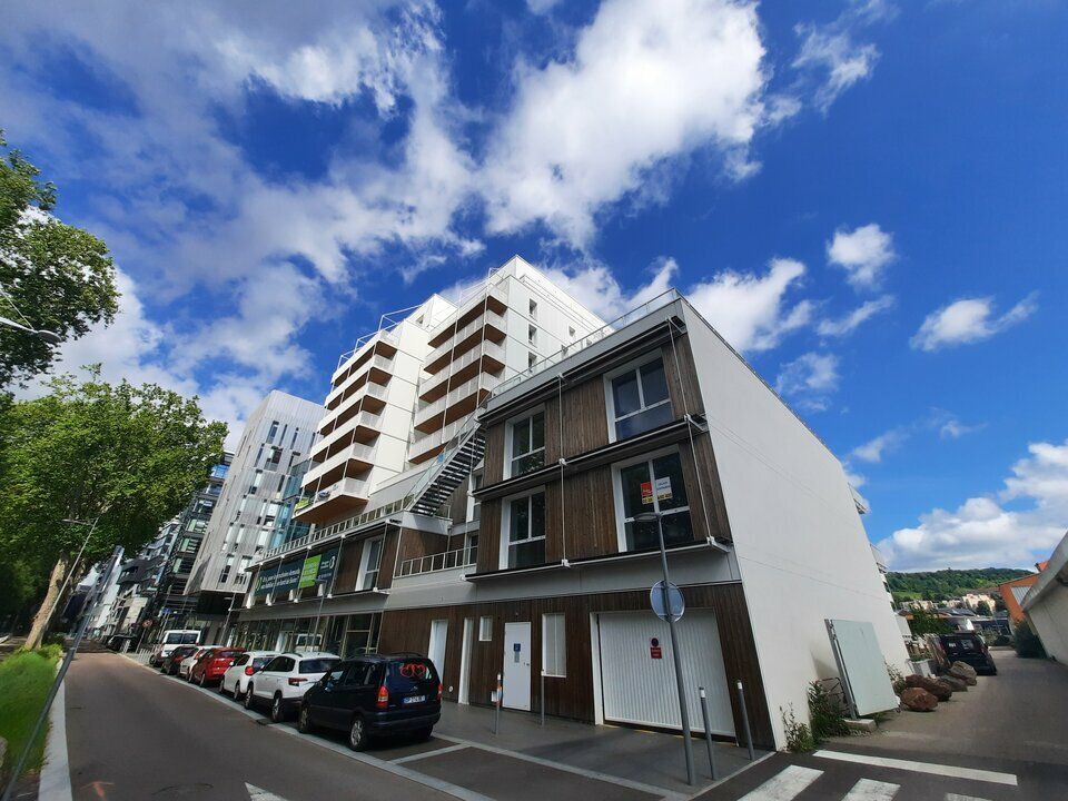 Location bureaux 224.18 m² non divisibles