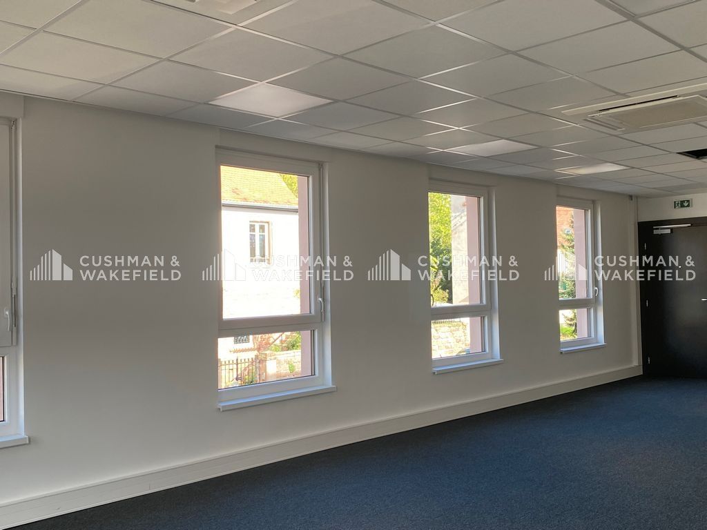 Location bureaux 136 m² divisibles à partir de 53 m²