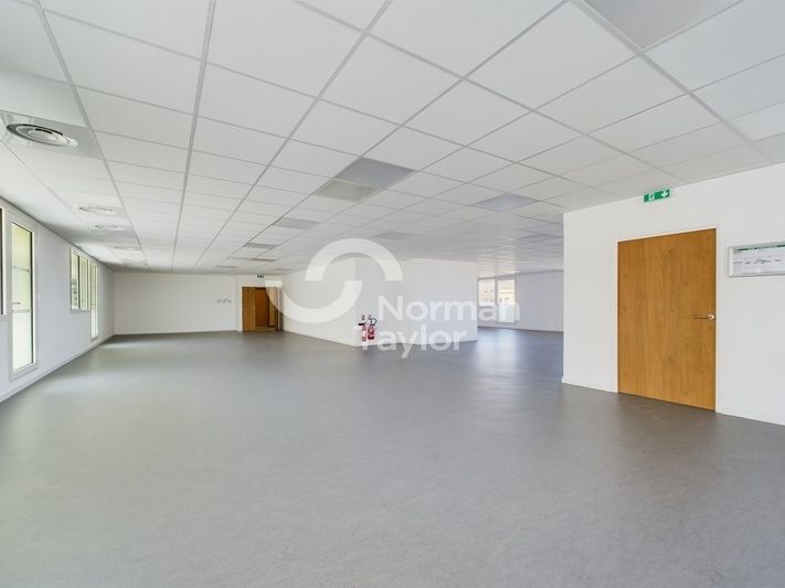 313 m² pour ce bureaux en location à Castelnau le lez
