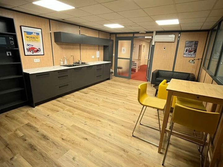 Location bureaux 380 m² non divisibles