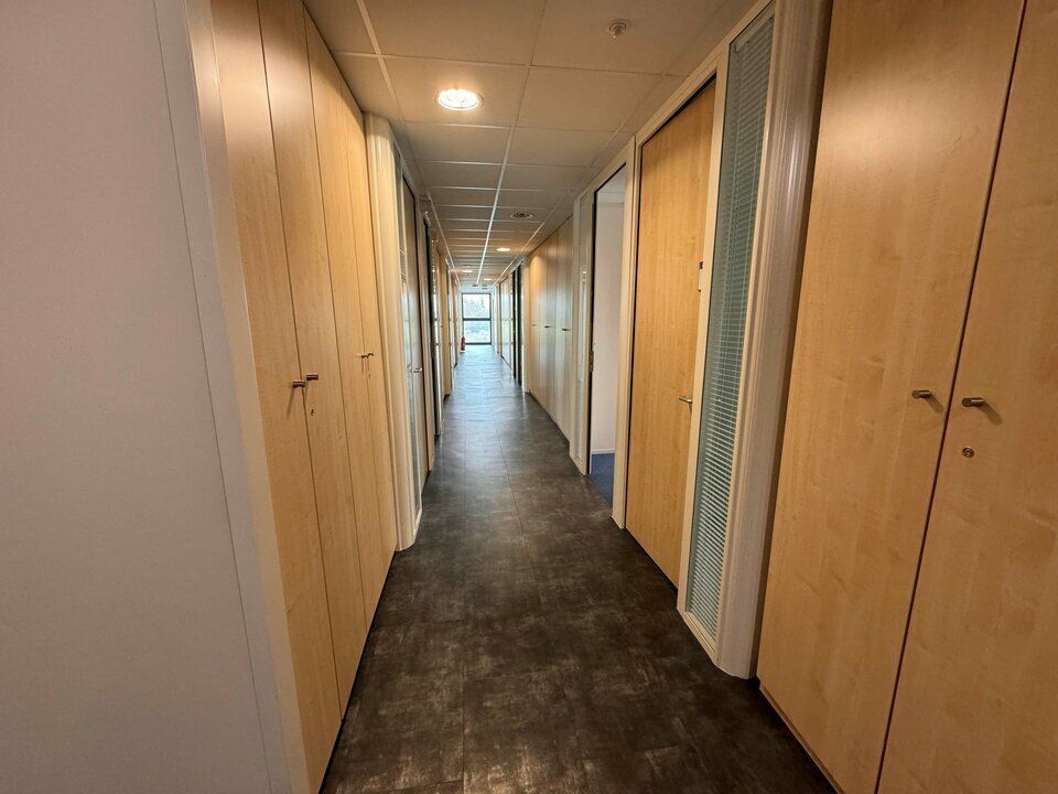 TOURS NORD L'AERONEF - D 910 ET ECHANGEUR A10 - A LOUER BUREAUX DE 480 M² - 4EME ETAGE