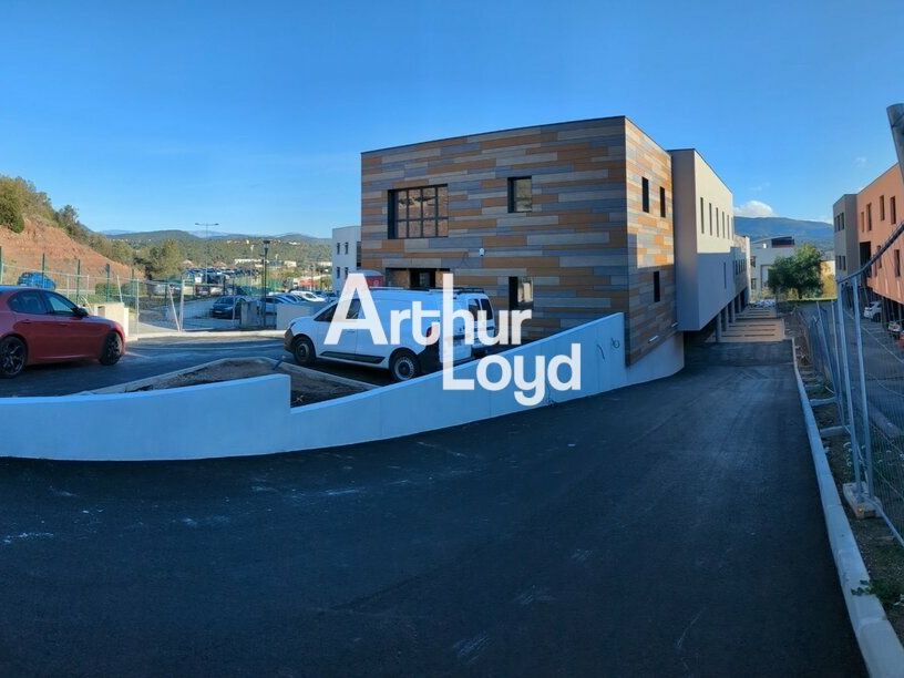 Location bureaux 479 m² non divisibles