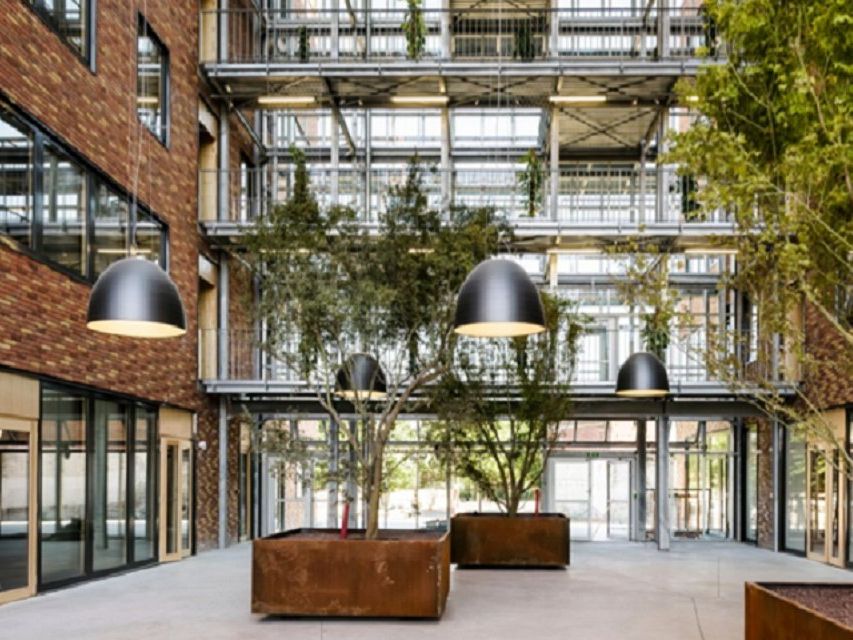 8 941 m² de bureaux divisibles à louer à Roubaix (59)