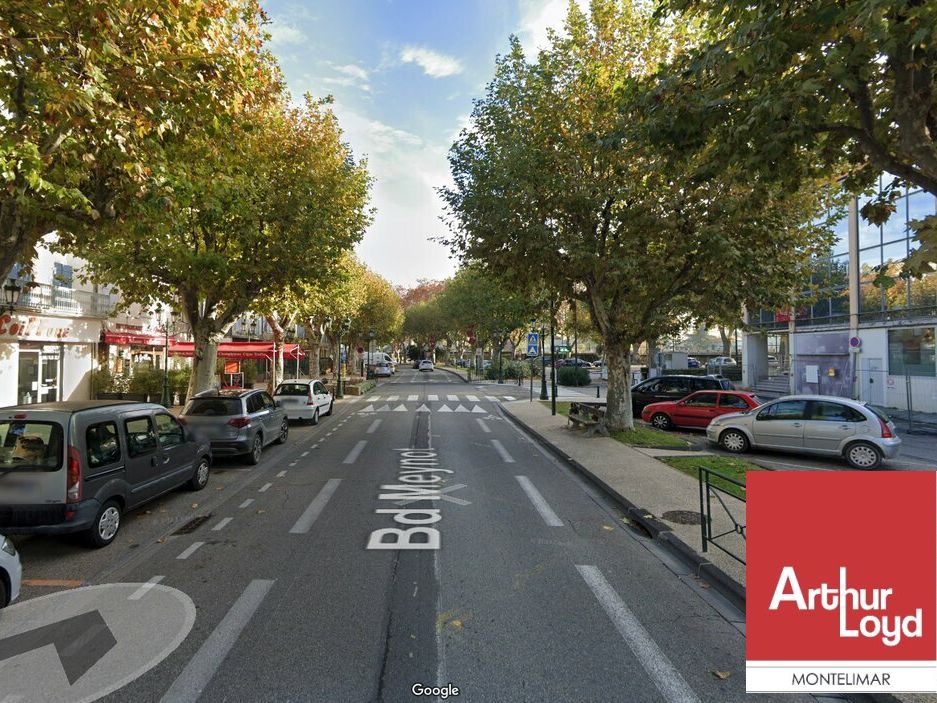 Vente bureaux 980 m² divisibles à partir de 490 m²