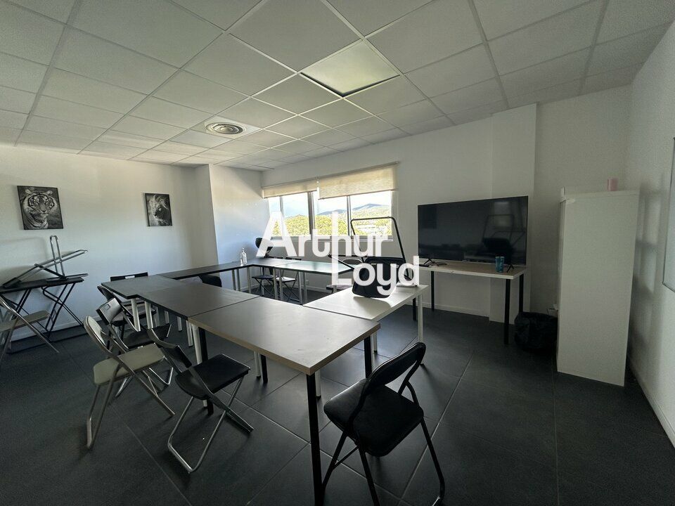 Location bureaux 210 m² divisibles à partir de 100 m²