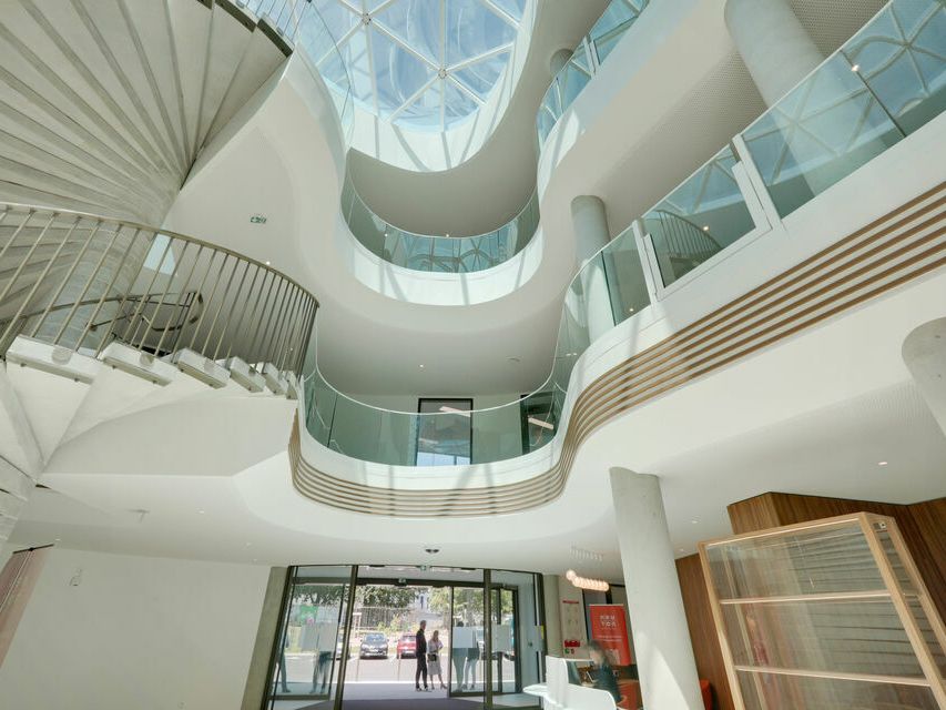 Location bureaux 7686 m² divisibles à partir de 595 m²