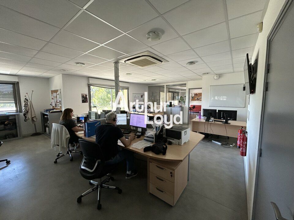 Location de bureaux 385 m² - Le Muy