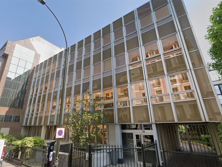 Location Bureaux 277 m² non divisibles